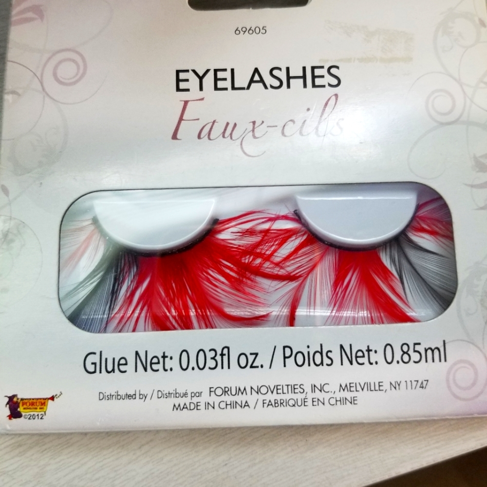 Eyelashes!